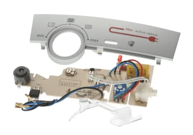 Řídicí modul motoru vysavačů Bosch Siemens (00653632)